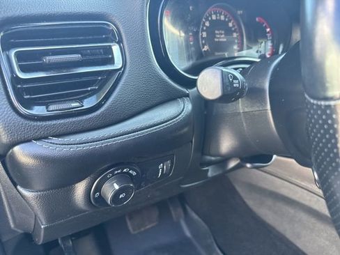 Used 2022 Dodge Durango SXT w/ Blacktop Package image 22