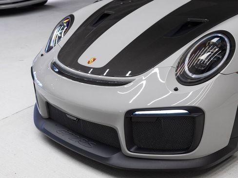 Certified 2018 Porsche 911 GT2 RS RWD image 35