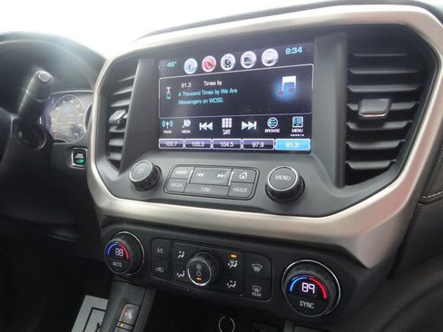 Used 2017 GMC Acadia Denali w/ Technology Package AWD/4WD image 19
