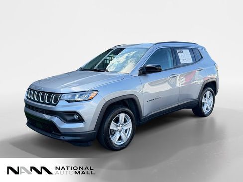 Used 2022 Jeep Compass Latitude AWD/4WD image 1