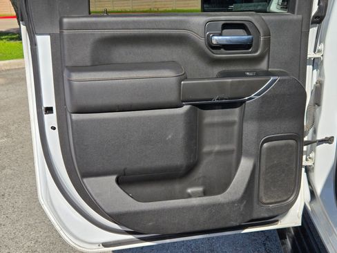 Used 2022 GMC Sierra 2500 AT4 w/ AT4 Premium Plus Package AWD/4WD image 15