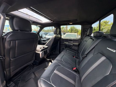 Used 2019 Ford F150 Platinum w/ Equipment Group 701A Luxury AWD/4WD image 15