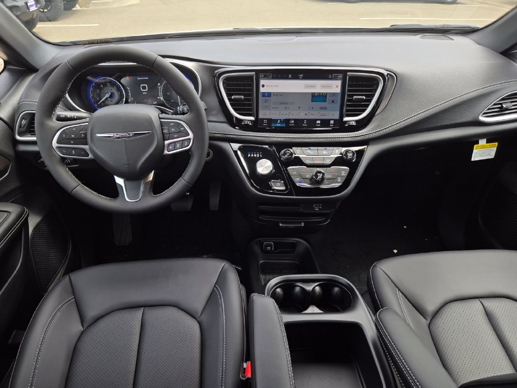 New 2026 Chrysler Pacifica Select FWD image 6