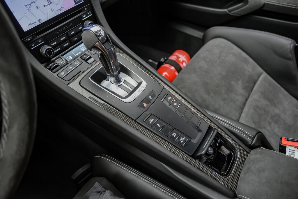Used 2018 Porsche 911 GT2 RS RWD image 24
