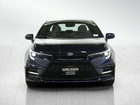 Used 2024 Toyota Corolla SE w/ SE Premium Package image 8