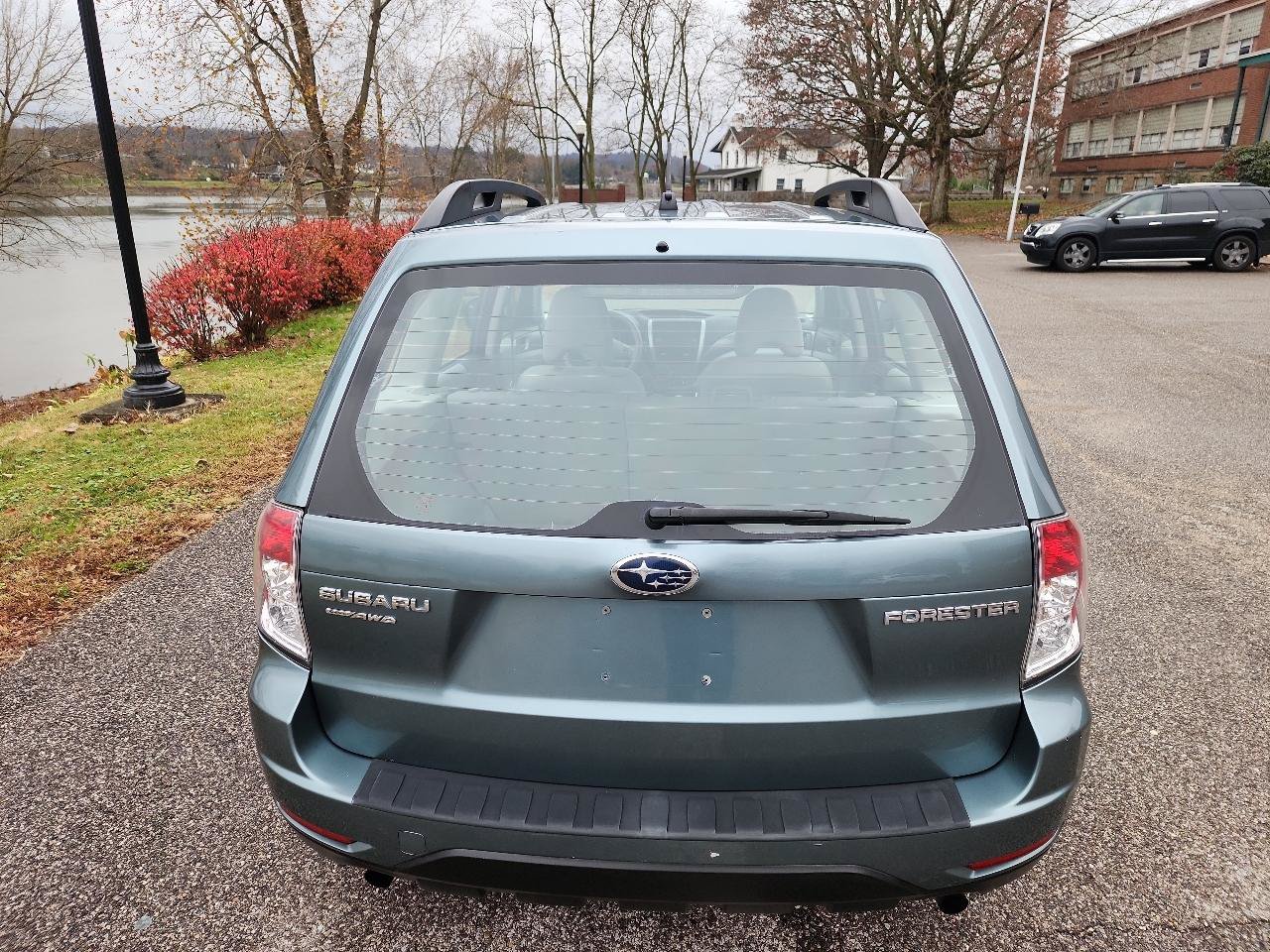 Used 2011 Subaru Forester 2.5X w/ Alloy Wheel Value Pkg AWD/4WD image 4