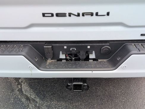 New 2026 GMC Sierra 3500 Denali Ultimate w/ LPO, Black Badging Package AWD/4WD image 22