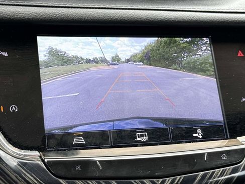 Certified 2024 Cadillac XT6 Premium Luxury w/ LPO, Floor Liner Package AWD/4WD image 34