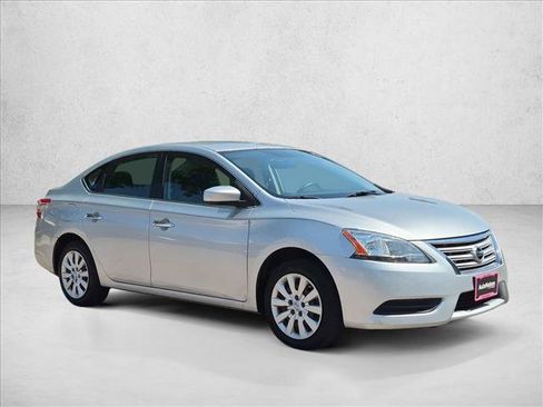Used 2015 Nissan Sentra S FWD image 3
