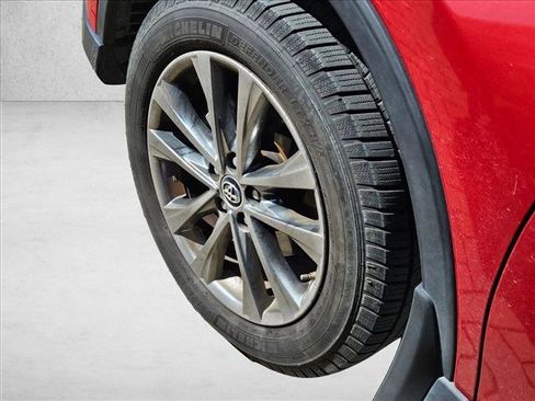 Used 2017 Toyota RAV4 Limited image 14