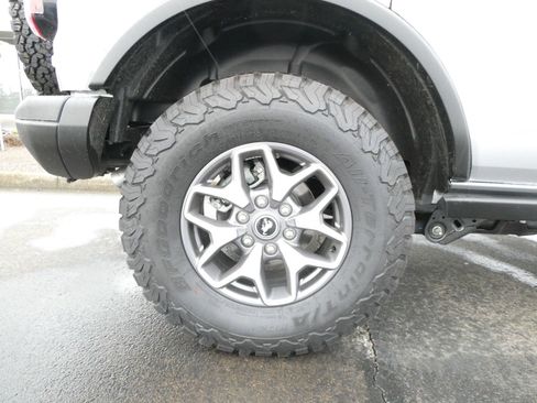 Certified 2022 Ford Bronco Badlands image 19