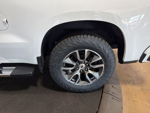 Certified 2022 Chevrolet Silverado 1500 RST w/ Max Trailering Package AWD/4WD image 36