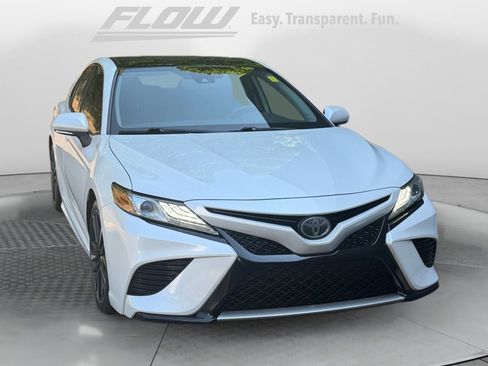 Used 2019 Toyota Camry XSE FWD image 1