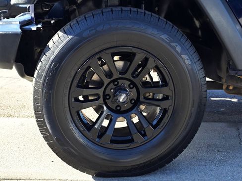 Used 2013 Jeep Wrangler Sport image 9