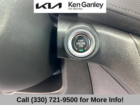 Used 2022 Chevrolet TrailBlazer LT FWD image 37