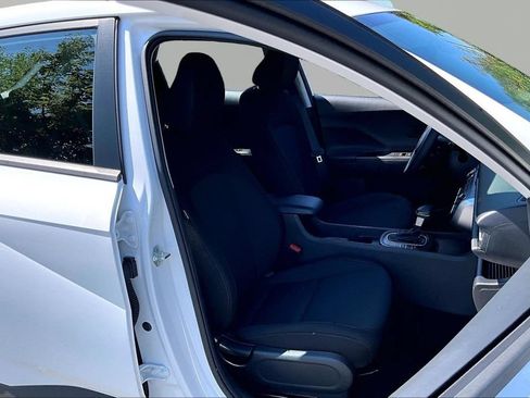 Used 2025 Hyundai Kona SE FWD image 22
