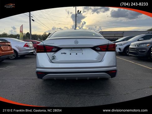 Used 2020 Nissan Altima 2.5 S image 5