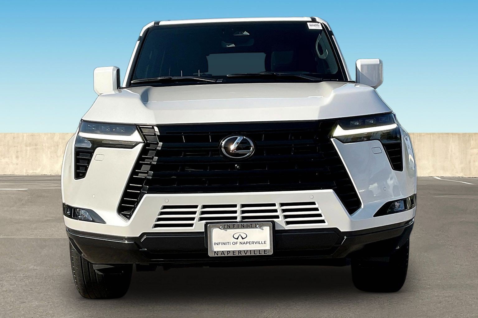 Used 2024 Lexus GX 550 w/ Accessory Package (Z1) AWD/4WD image 2