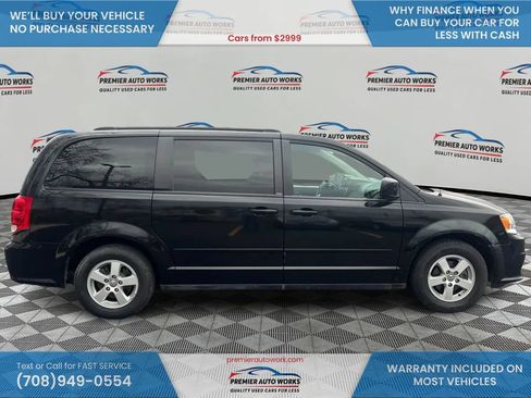 Used 2012 Dodge Grand Caravan SXT w/ UConnect Hands-Free Group FWD image 8