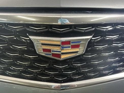 Used 2024 Cadillac XT4 Premium Luxury AWD/4WD image 8