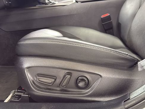 Used 2022 Toyota Camry XSE image 14