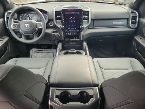 Used 2025 RAM 1500 Big Horn AWD/4WD image 10