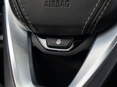 Used 2023 BMW 540i xDrive w/ Premium Package image 29