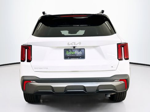 Used 2024 Kia Sorento SX image 7