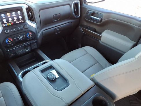 Used 2021 Chevrolet Silverado 1500 LT Trail Boss w/ Convenience Package II image 17