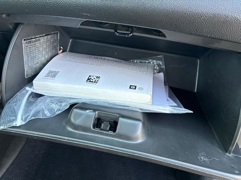 Used 2020 Chevrolet Spark LT image 33