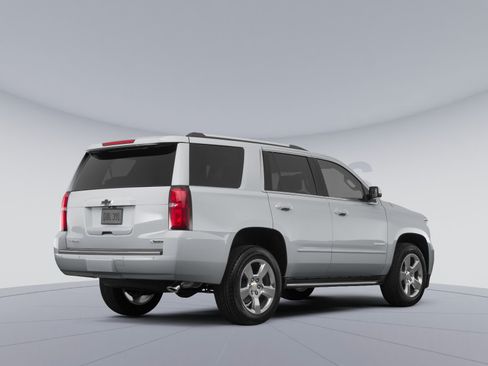 Used 2017 Chevrolet Tahoe LS AWD/4WD image 4