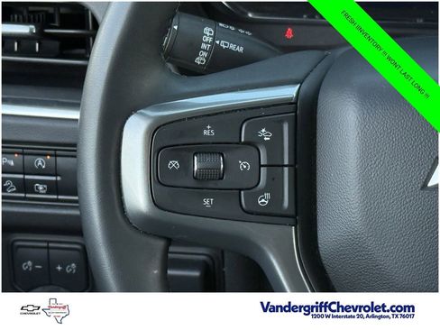 Certified 2024 Chevrolet Suburban Z71 w/ Luxury Package AWD/4WD image 10
