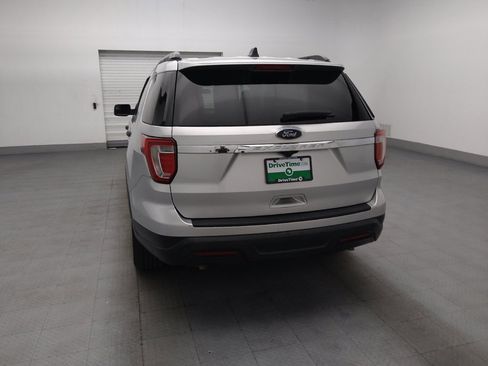 Used 2018 Ford Explorer FWD image 6