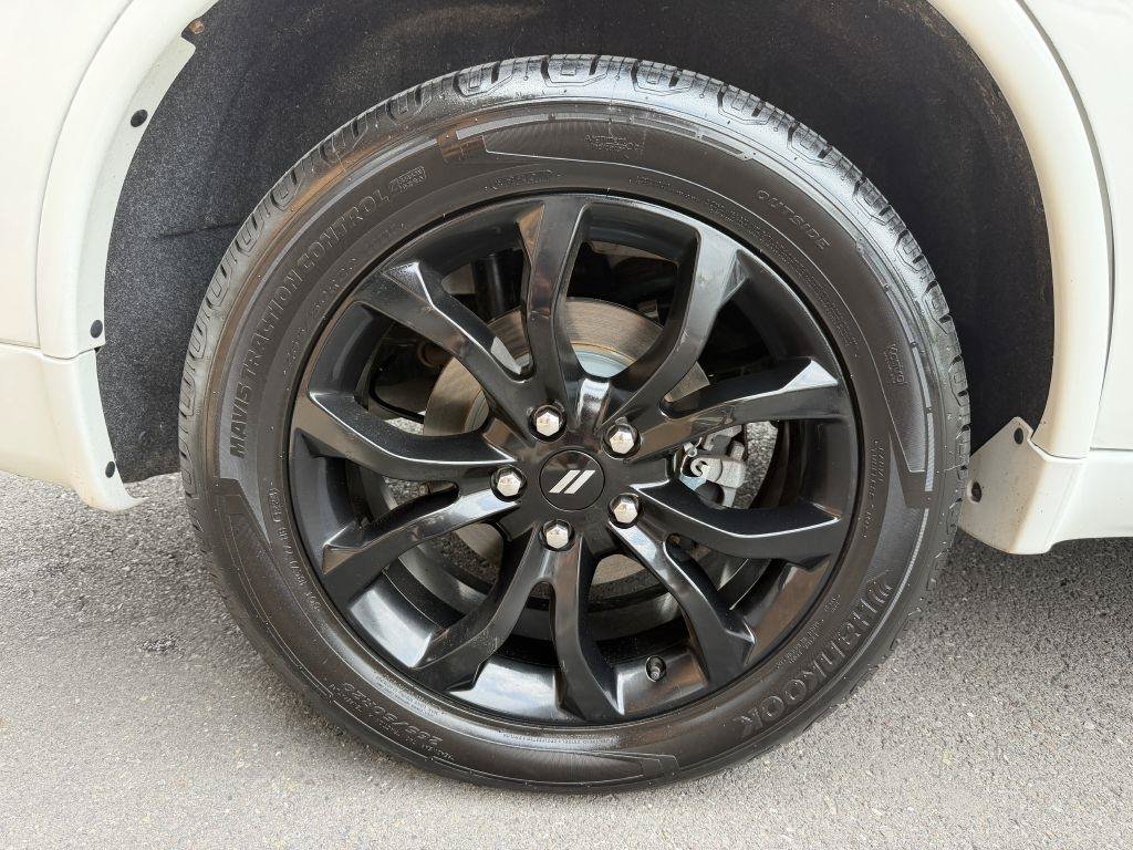 Used 2019 Dodge Durango GT w/ Blacktop Package AWD/4WD image 11