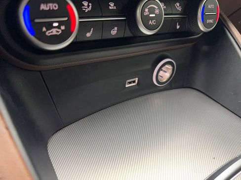 Used 2021 Alfa Romeo Stelvio Ti Sport image 69