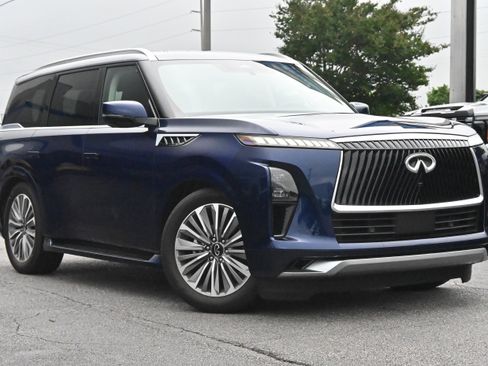 Used 2026 INFINITI QX80 Luxe RWD image 2