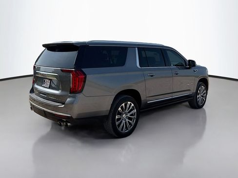 Used 2021 GMC Yukon XL Denali w/ Denali Ultimate Package AWD/4WD image 7