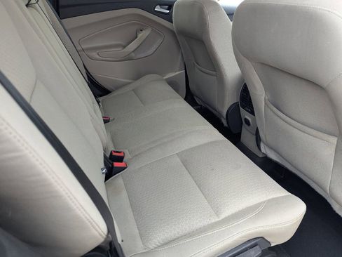 Used 2019 Ford Escape SE image 11