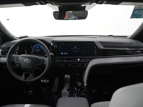Used 2026 Toyota Camry SE w/ Multimedia Upgrade Package FWD image 13