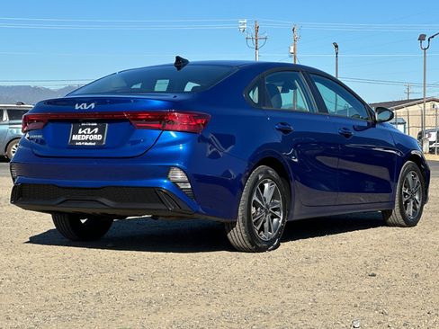 Used 2024 Kia Forte LXS FWD image 4