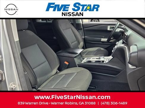 Used 2023 Ford Explorer XLT RWD image 17