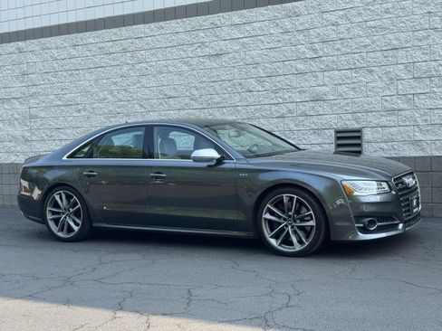 Used 2017 Audi S8 Plus AWD/4WD image 4