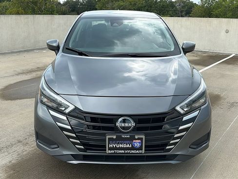 Used 2025 Nissan Versa SV FWD image 7