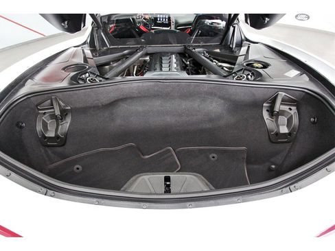 Used 2021 Chevrolet Corvette Stingray Premium Cpe w/ Z51 Performance Package image 8