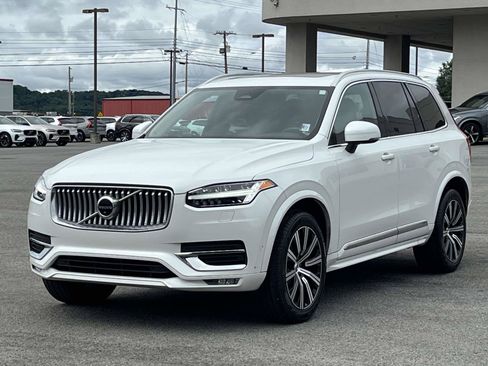 Certified 2023 Volvo XC90 B5 Plus w/ Protection Package AWD/4WD image 3
