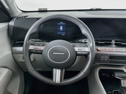 Used 2025 Hyundai Kona SEL FWD image 18