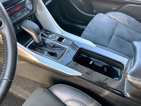 Used 2023 Mitsubishi Eclipse Cross SE image 13