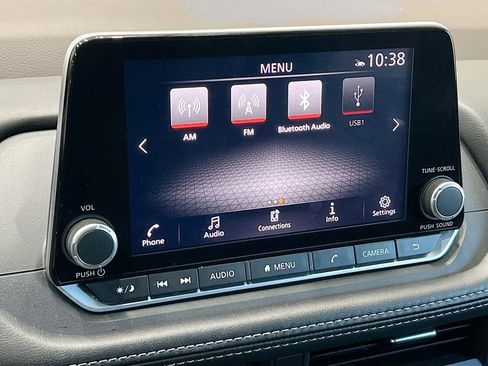 Used 2023 Nissan Rogue SV image 32