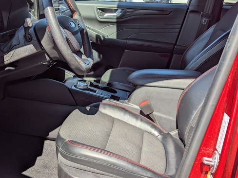 Used 2023 Ford Escape ST-Line w/ Tech Pack #1 AWD/4WD image 11