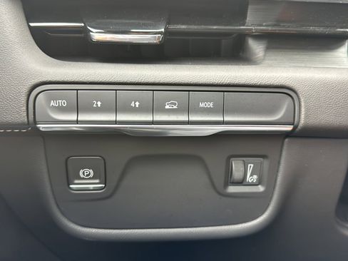 Used 2021 Cadillac Escalade ESV Premium Luxury image 36